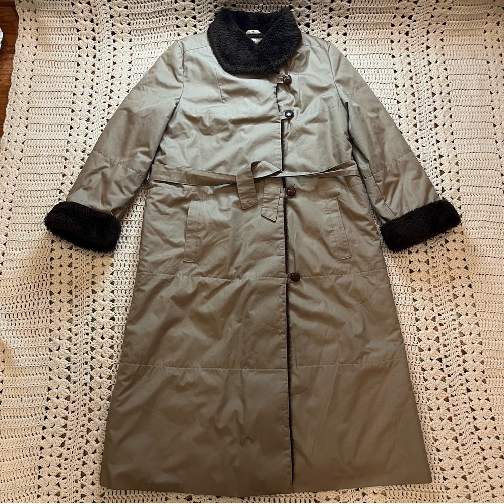 Master Coat of Finland Tan Trench w/Brown Faux Fur Lining European 38 - US 8-10